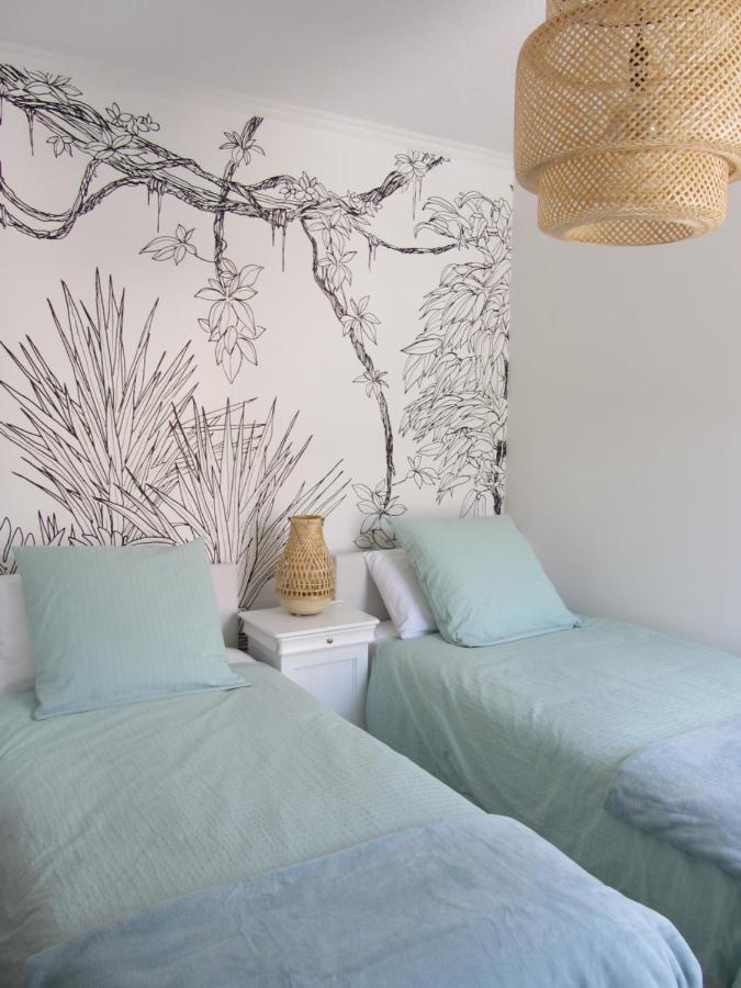 Appartement Les Cigales Rez De Jardin A 10Mn Des Plus Belles Plages Hyeres Exterior photo