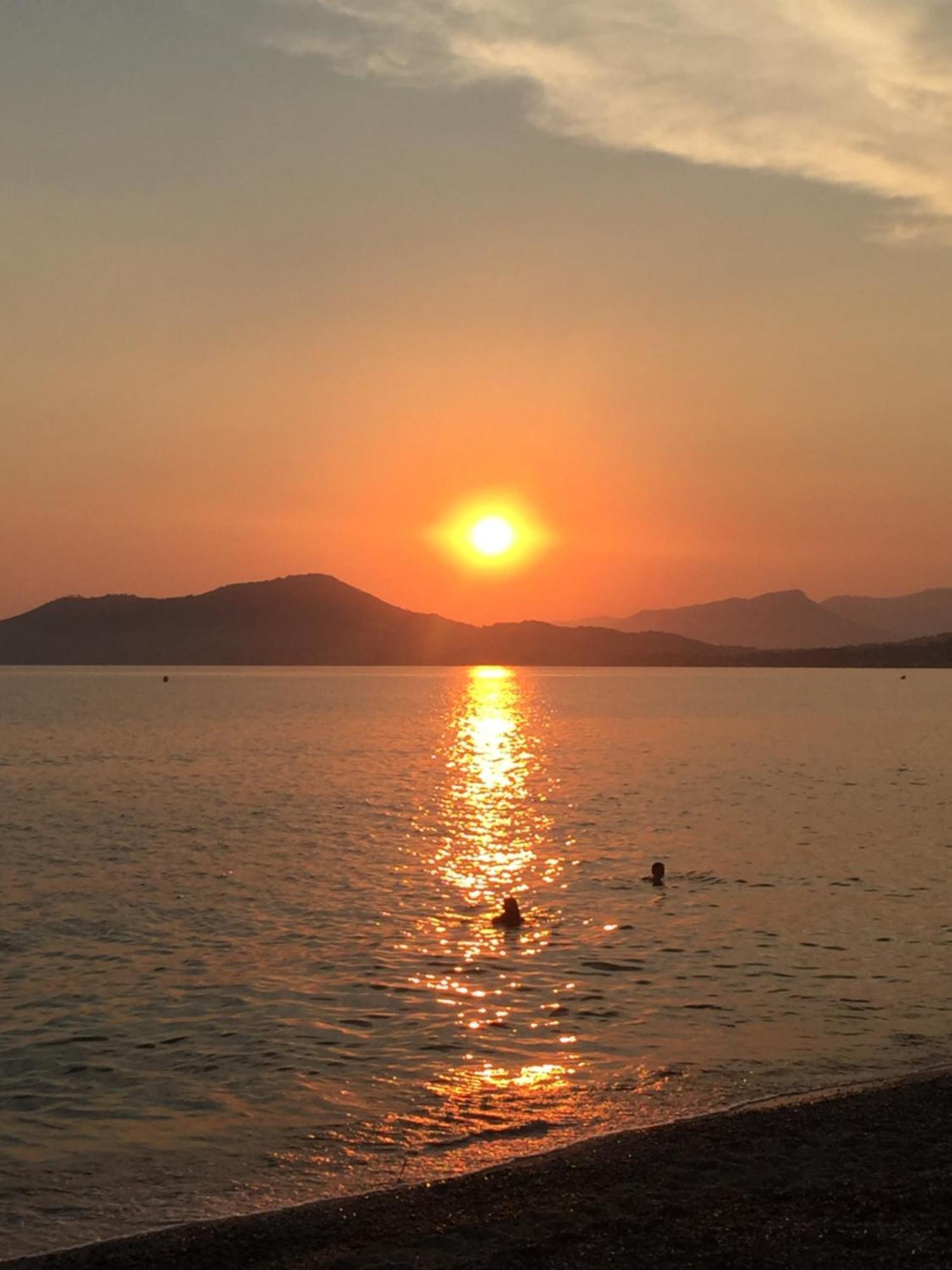 Appartement Les Cigales Rez De Jardin A 10Mn Des Plus Belles Plages Hyeres Exterior photo